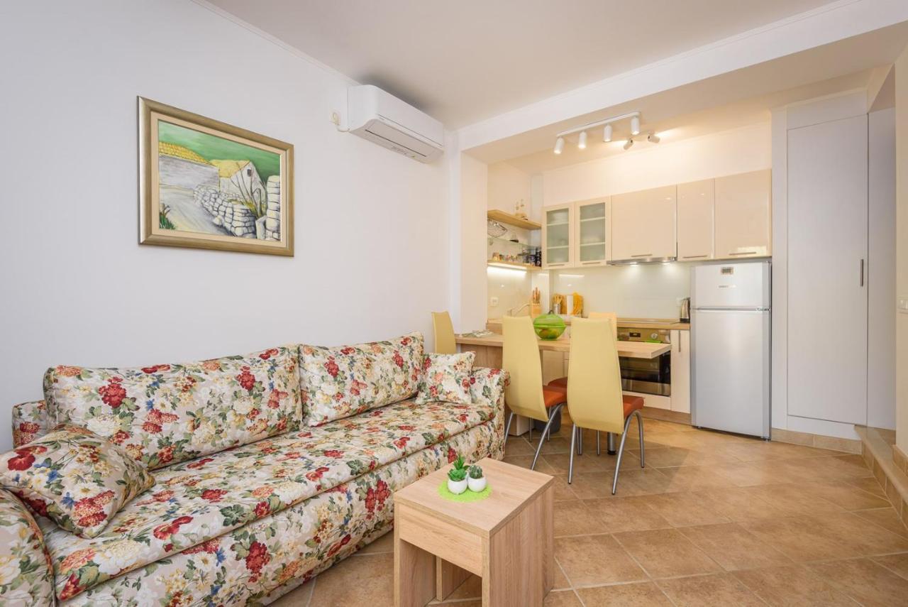 Apartment Jadranka With Sea View In Rogotin Zewnętrze zdjęcie