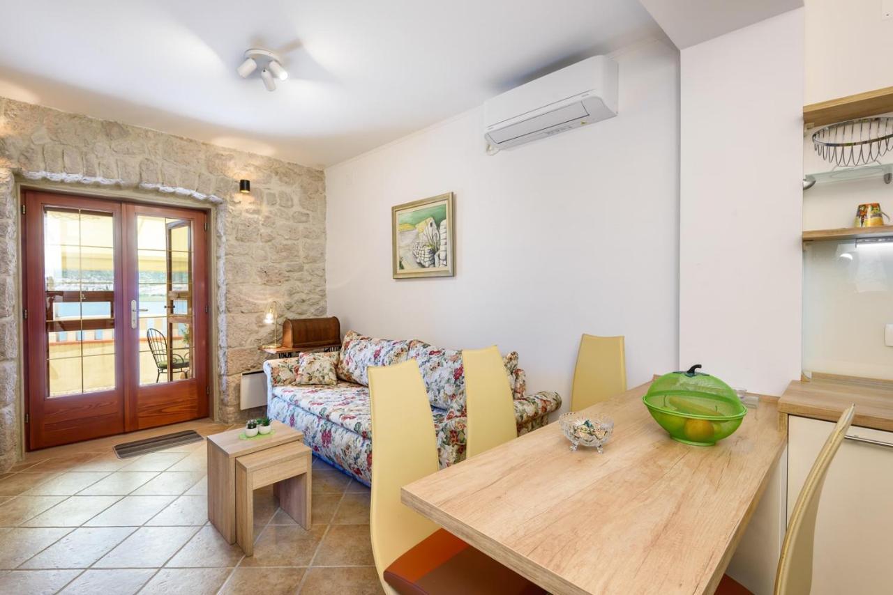 Apartment Jadranka With Sea View In Rogotin Zewnętrze zdjęcie